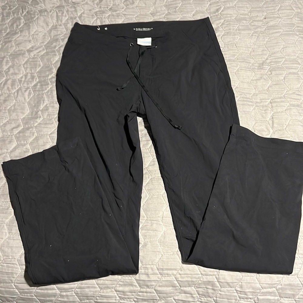 Columbia black Omni-shield pants 8
